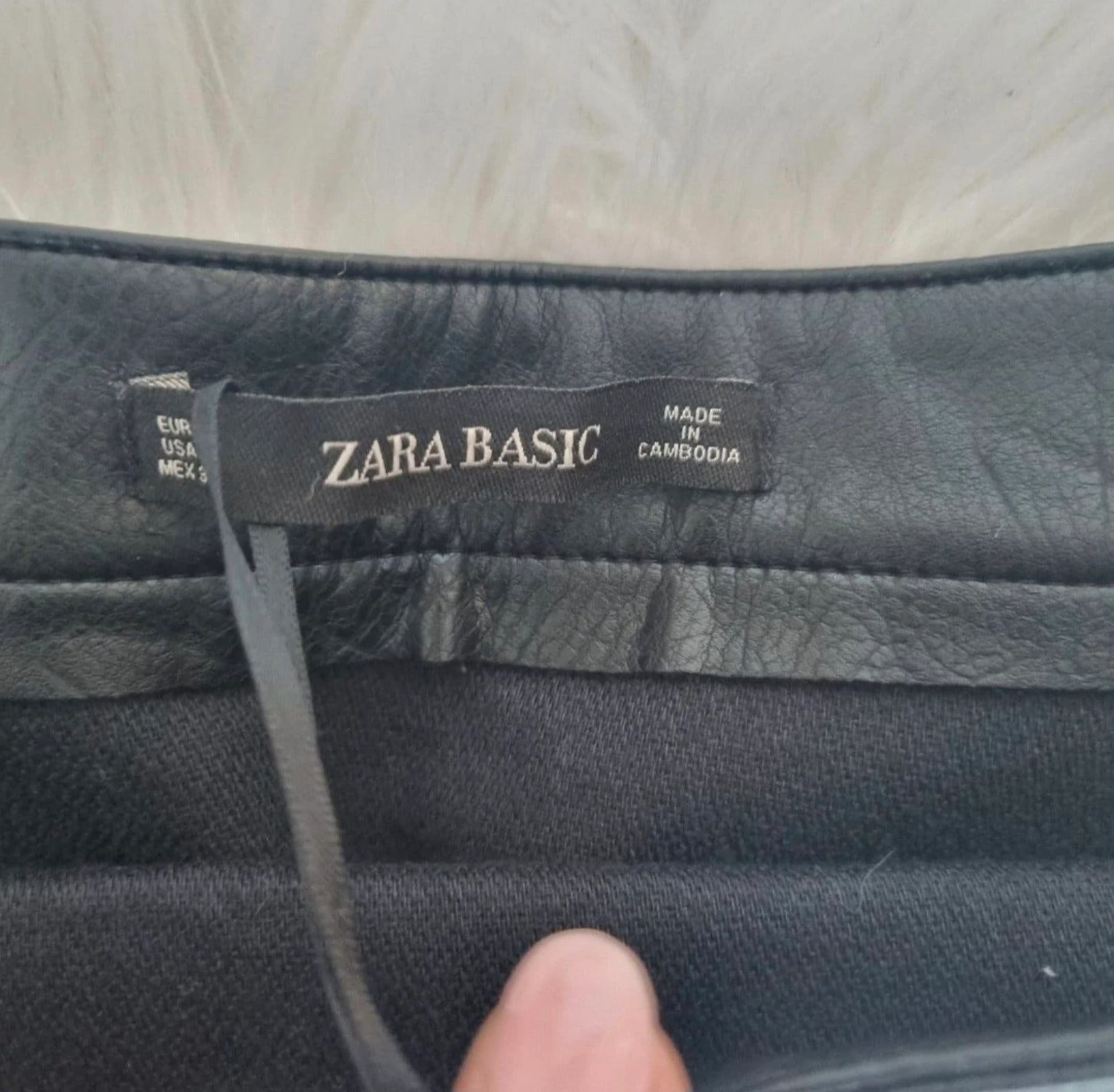 ZARA Jupe A-ligne en cuir Noir - Neuf avec étiquette (Taille L) – photo 4